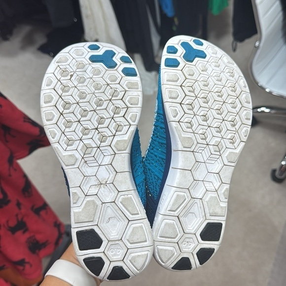 Nike Size 8 Men’s - Picture 2 of 3